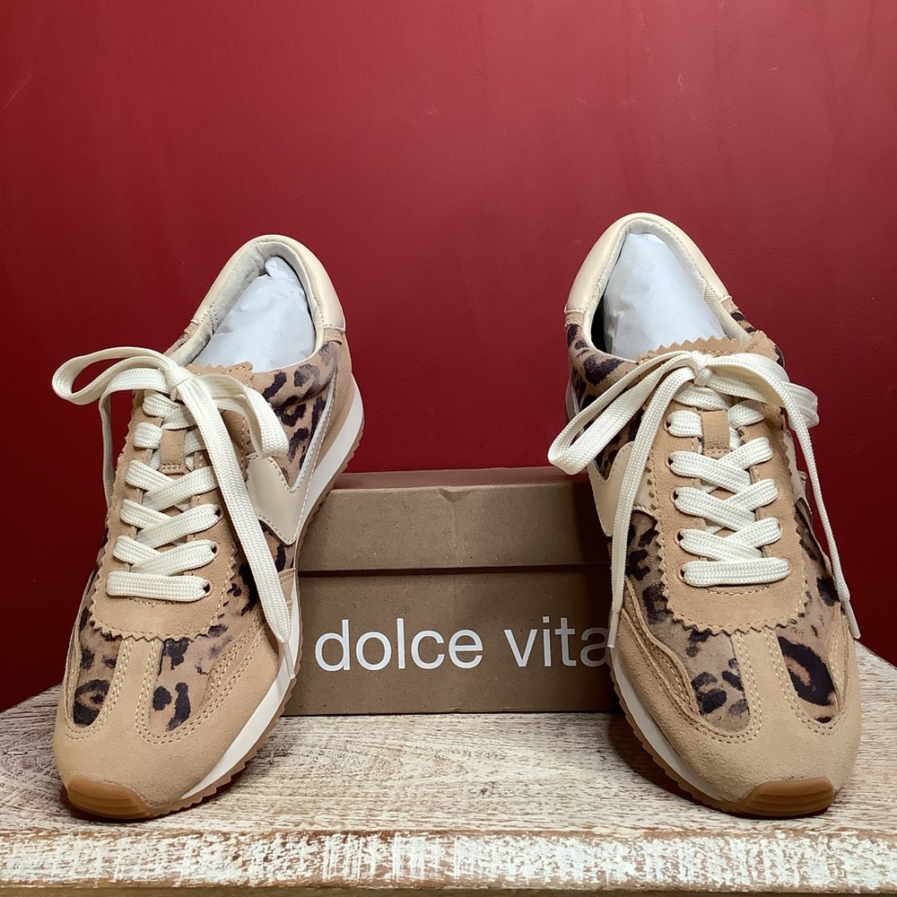 DOLCE VITA (NWT) 7.5 Lt Leopard Suede Sneakers Lace Up Round Toe Stella Footbed - Picture 3 of 12